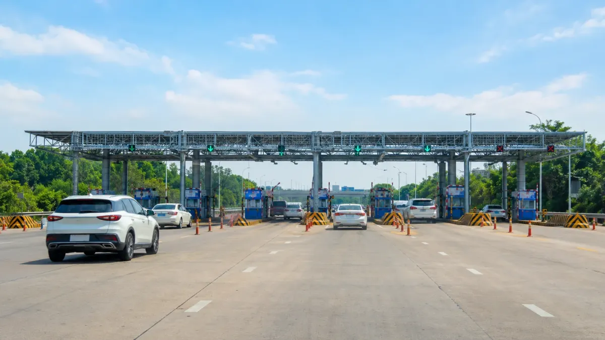Bản đồ cao tốc TP.HCM 2026: các tuyến chính và thời gian di chuyển bằng xe thuê