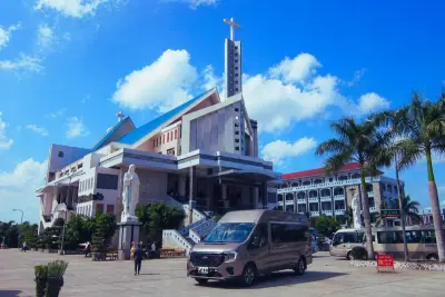 Xe du lịch đi Nhà thờ Cha Diệp